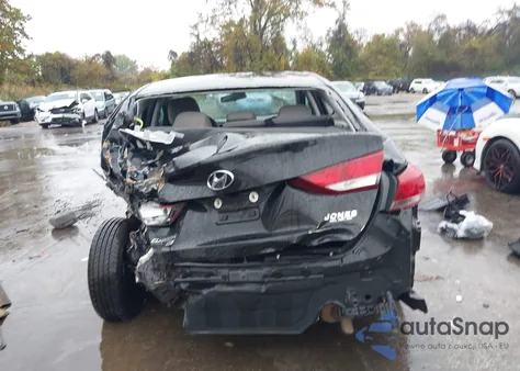 2018 Hyundai Elantra Se z USA, uszkodzony, nr VIN 5NPD74LF1JH352934